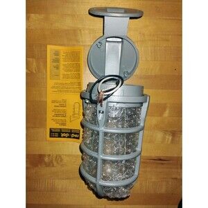Red Dot VWG-01-C Wall  Mount Vapor Tight Industrial Light Fixture Weather Proof